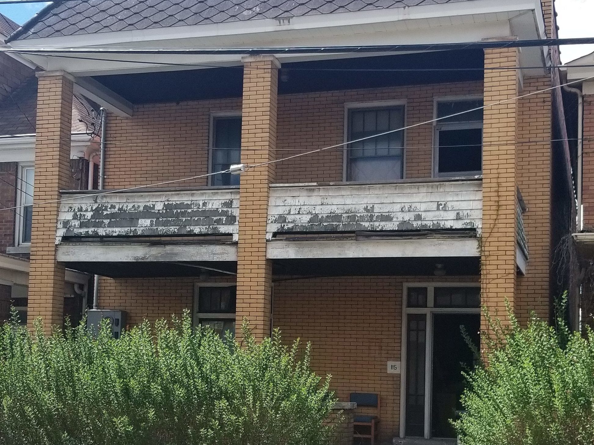 Mancini's Bread: A Pittsburgh Favorite In McKees Rocks, PA